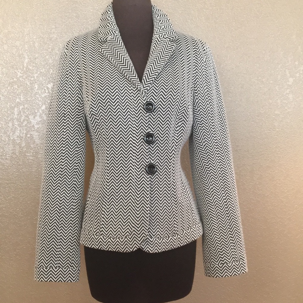 Carlisle herringbone elegant jacket, size 10